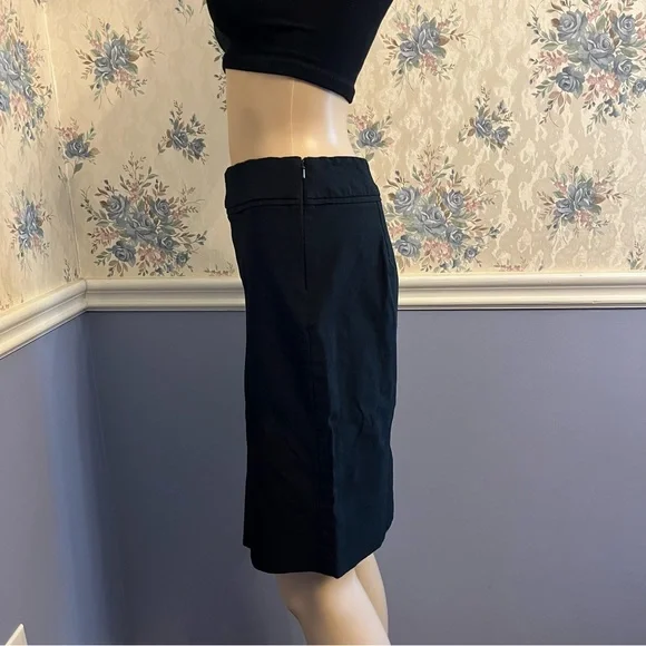 The Limited Exact Stretch Black Knee Length Pencil Skirt, Size 4 - Picture 5 of 10